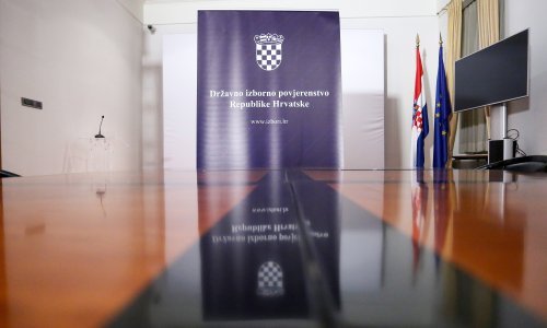 DIP upozorava predsjedničke kandidate da ne koriste djecu za političku promociju