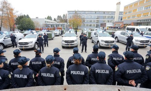 Policajci i carinici traže veće koeficijente, ako se ne postigne dogovor najavljuju 'veliki kaos'