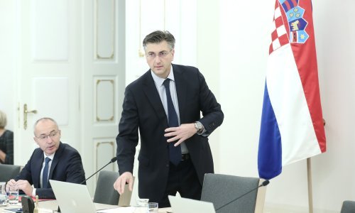 Vlada brzopotezno odradila sjednicu, Plenković izrazio sućut Albaniji zbog potresa