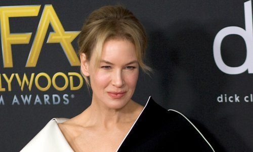 Renee Zellweger vjerna je ovoj torbi punih 16, a kultnim tenisicama posljednjih 20 godina