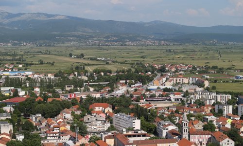 Doveli im djecu i poručili 'evo vam ih': Jedna dalmatinska škola sutra prekida štrajk