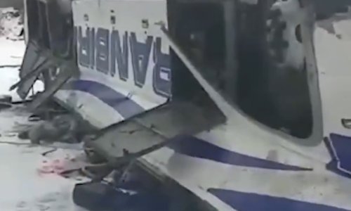 Autobus u Rusiji sletio s mosta, najmanje 15 poginulih