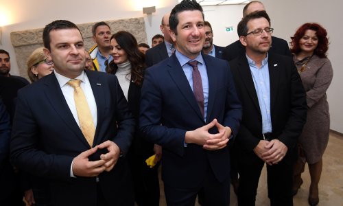 Dejan Kovač predao kandidaturu za predsjednika: 'Hrvatska se vraća kući'