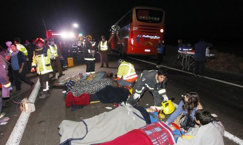 Najmanje 10 poginulih u prevrtanju autobusa u Čileu