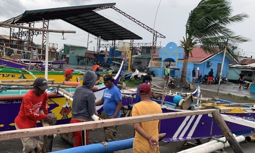 Tajfun Kammuri pogodio Filipine; evakuirano 225 tisuća ljudi