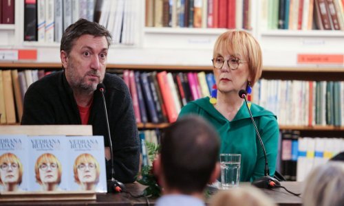 Vedrana Rudan predstavila knjigu 'Ples oko Sunca' - autobiografiju u kojoj progovara o djetinjstvu i trnovitom putu ka uspjehu