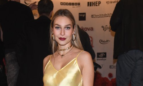 Sonja Kovač u noćnom izlasku s nikad dubljim dekolteom