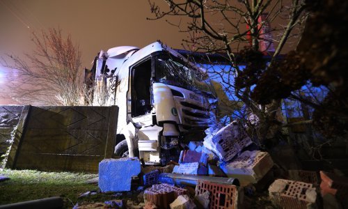 Kamionom udario u kuću u Murskom Središću i na licu mjesta preminuo