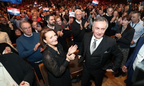 Krenuo otvoreni rat na desnici: HDZ kaže da je Škoro 'odabrao gubitnički put Mosta i svog mentora Bujanca'