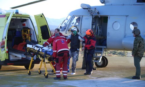 Vojni helikopter i HGSS spasili ozlijeđenog planinara na Mosoru