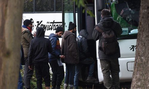 Vlast u Tuzli pustila ilegalne migrante da se smrzavaju