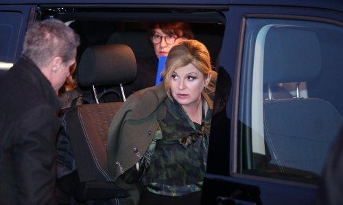 Grabar Kitarović o Milanoviću: On je bio neradnik. Kada je bio premijer, radio je iz kafića, a ne iz Vlade