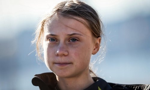 Trump poručio Greti Thunberg: Opusti se, odi u kino!