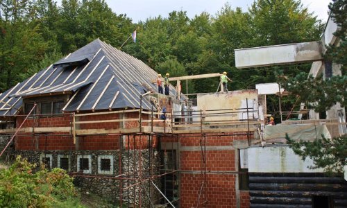 Za energetsku obnovu obiteljskih kuća 95 milijuna kuna: Prijavite se ako želite postaviti solarne panele, fotonapone, kotlove na pelete...