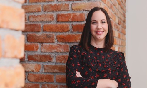 Šarmantna Splićanka Mila Moralić: 'Tempo na televiziji je naporan, ali u kojem drugom poslu možeš svaki dan raditi nešto posve novo'