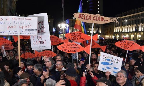Salvini je dobio novog protivnika, pokret 'Sardine' održavaju do sada najveći skup