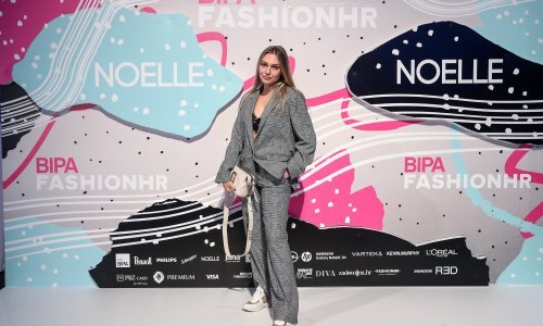 Sonja Kovač opet provocira: Fotka u donjem rublju kraj kamina zapalila je Instagram