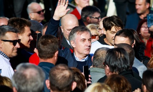 [FOTO/VIDEO] Škoro oštro po Grabar-Kitarović: U toj njenoj knjižici bi trebao biti vozni red - da se maknemo s ceste, da nas ne pogaze...