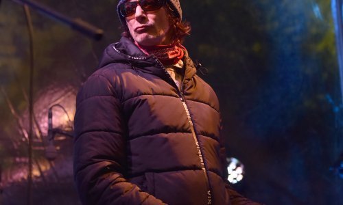 Psihomodo Pop ugrijao publiku u hladnoj Puli