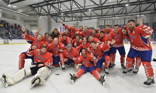 Hrvatska u Sisku pobijedila Srbiju i plasirala se u novu rundu kvalifikacija za Zimske olimpijske igre