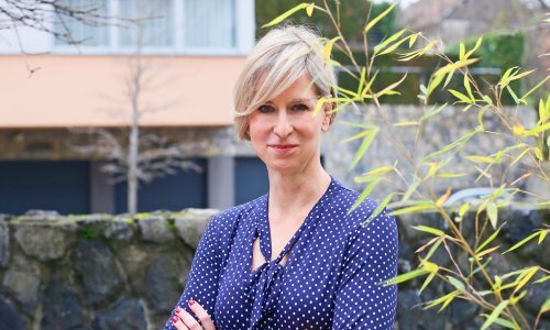 Dunja Mazzocco Drvar čita vremensku prognozu u novim, kućnim uvjetima
