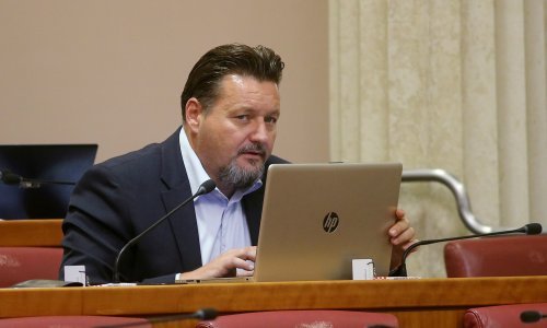 Kuščević otkrio kako će glasati o Divjak: Odlazak HNS-a iz Vlade bila bi dobra stvar