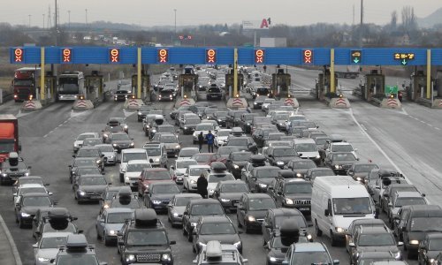 Sedam migranta iz Pakistana u autu švercao Austrijanac