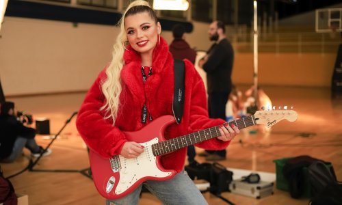 Mlada i vesela glazbenica Andrea Šušnjara i ovaj će Božić provesti radno na tradicionalnom, jubilarnom koncertu pred zagrebačkom publikom u klubu H2O