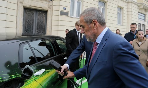 Bandić novinarki: Ti me hoćeš napraviti klošarom. Zadnji put si mi ovo napravila, zadnji put!