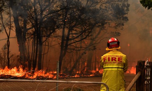 Australska vojska kreće u masovnu evakuaciju iz gradova zarobljenih vatrom