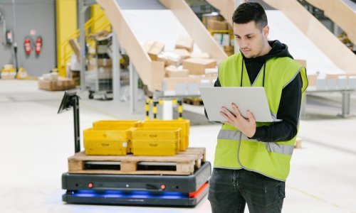 Hrvatska pošta pokrenula pilot-projekt s Gideon Brothersom, pakete će voziti autonomni roboti