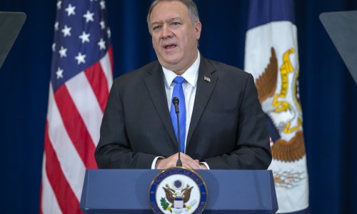 Pompeo Rusiji i Kini: Okrvavili ste ruke