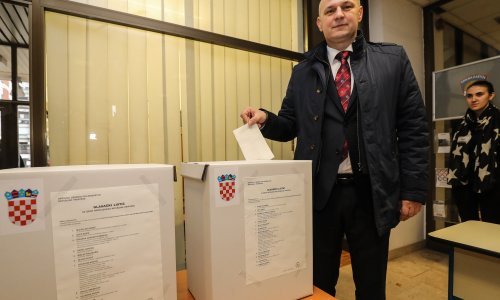 Kolakušić: Ispod kamena je ispuzalo što je trebalo pa ćemo ih sljedećom prilikom s lakoćom neutralizirati