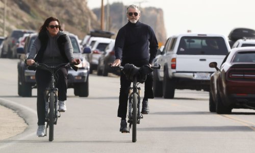 Holivudski zavodnik svoje vrijeme najradije poklanja njoj: Pierce Brosnan ne odvaja se od dugogodišnje supruge