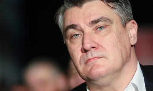 Milanović: Za Božić se odmorite od žestokog ritma politike, za nju uvijek ima vremena