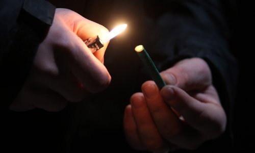 Mladić namjerno bacio petardu u kiosk, prodavačica proživjela šok