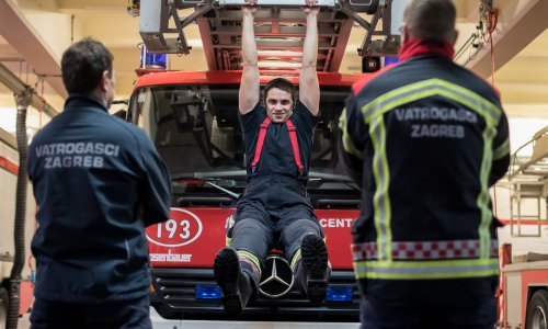 Pogledajte originalnu čestitku zagrebačkih vatrogasaca
