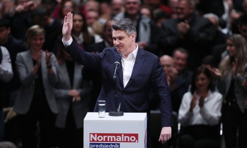 [FOTO/VIDEO] Milanović na skupu u Boćarskom domu u Zagrebu: HDZ nam ubija volju za životom radeći samo za sebe