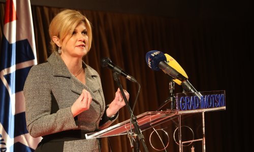 Grabar-Kitarović u Imotskom: Borit ću se za prava hrvatskog naroda u BiH