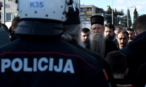 Novi incidenti u Crnoj Gori, jedan policajac teže ozlijeđen