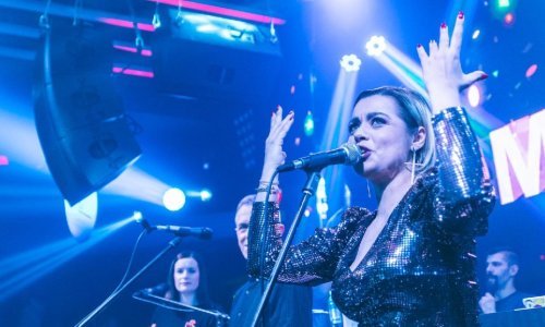 Jubilarni božićni koncert grupe Magazin u zagrebačkom klubu H2O