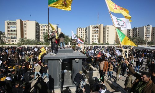 Prosvjednici u Bagdadu prodrli u kompleks američkog veleposlanstva, zaštitari ispalili suzavac, marinci izvukli naoružanje