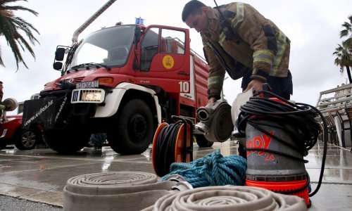 Splitski vatrogasci imali niz intervencija zbog požara izazvanih pirotehnikom