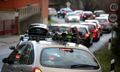 Oko 65 tisuća građana odlazi ovog vikenda na skijanje, hoće li to utjecati na izbore?