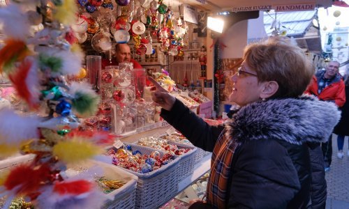 Hrvati su za blagdane potrošili 16 milijardi kuna, svaki peti po više od tisuću kuna