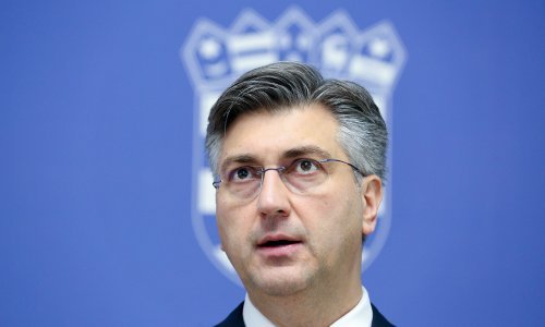 Plenković odbio konkretno odgovoriti na pitanja o Julienne Bušić, a Milanoviću smislio novi nadimak