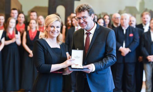 Vodstvo Hrvata u Srbiji pozvalo da se glasa za Grabar Kitarović