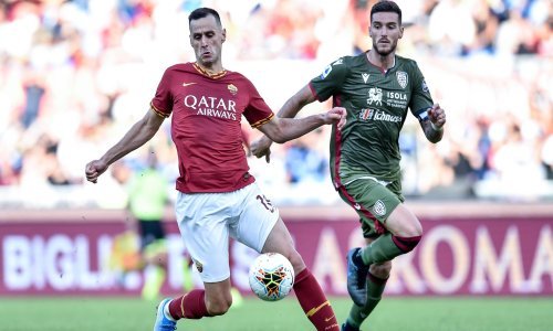 Napadač koji nije zabio gol i odigrao je samo šest utakmica, a u klubu kažu: Nije na prodaju, zadovoljni smo njime...