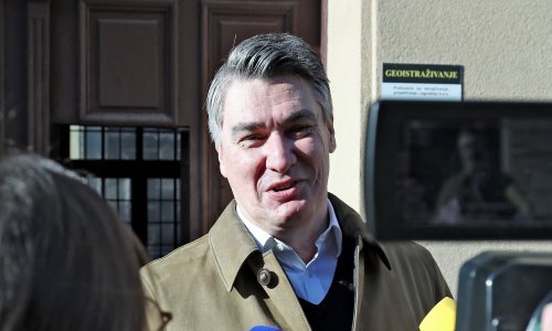 Milanović otkrio s kim je telefonski razgovarao pola sata i bocnuo premijera