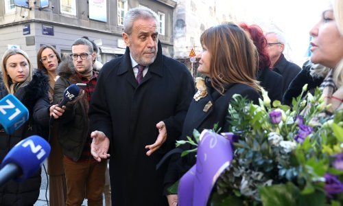 Zagrebačka skupština predlaže drastično smanjenje naknade roditeljima odgojiteljima, Bandić poručuje: Ništa se neće promijeniti